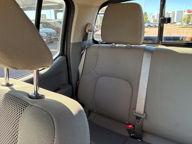 Used 2020 Nissan Frontier SV w/ Midnight Edition Floor Mats AWD/4WD image 18