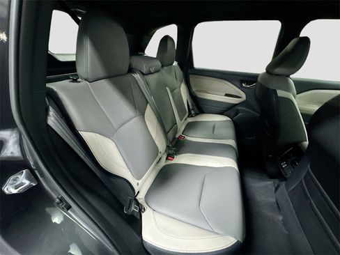 New 2025 Subaru Forester Limited image 27