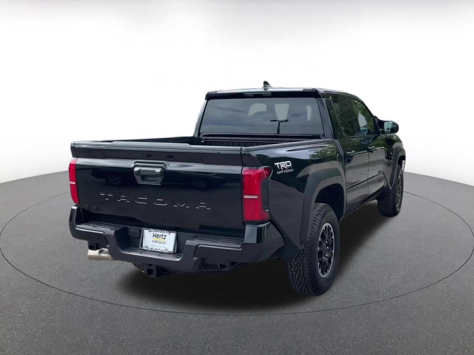 Used 2025 Toyota Tacoma TRD Off-Road AWD/4WD image 13