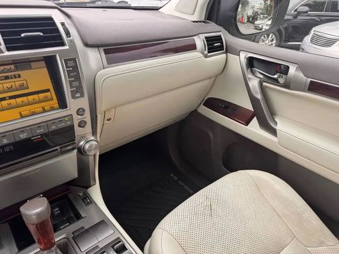 Used 2010 Lexus GX 460 AWD/4WD image 6