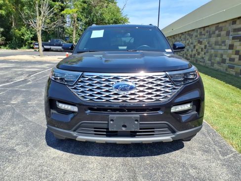 Used 2021 Ford Explorer Platinum w/ Equipment Group 601A AWD/4WD image 3