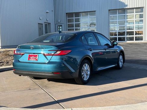 Certified 2025 Toyota Camry LE image 5