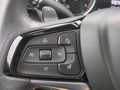 Used 2024 Buick Enclave Essence w/ Experience Buick Package AWD/4WD image 16