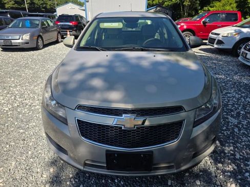 Used 2012 Chevrolet Cruze LT FWD image 2