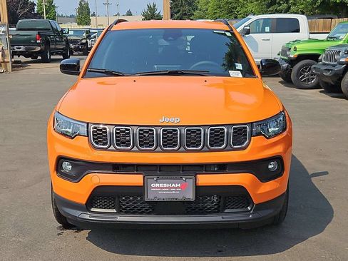 Certified 2026 Jeep Compass Latitude AWD/4WD image 2