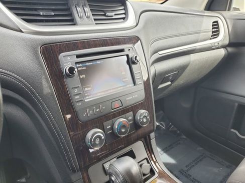 Used 2015 Chevrolet Traverse LT AWD/4WD image 25