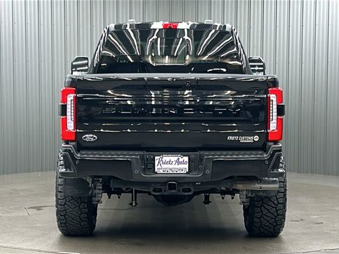 Used 2025 Ford F250 Platinum image 4