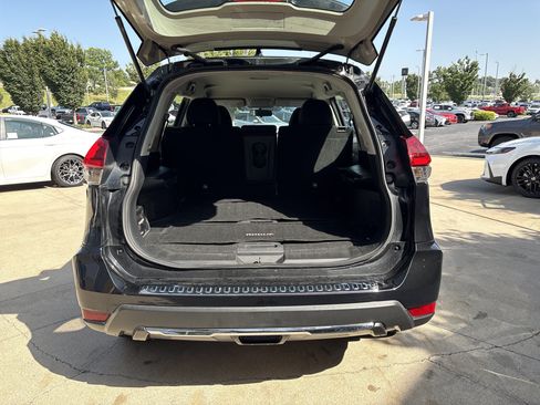Used 2018 Nissan Rogue S AWD/4WD image 38