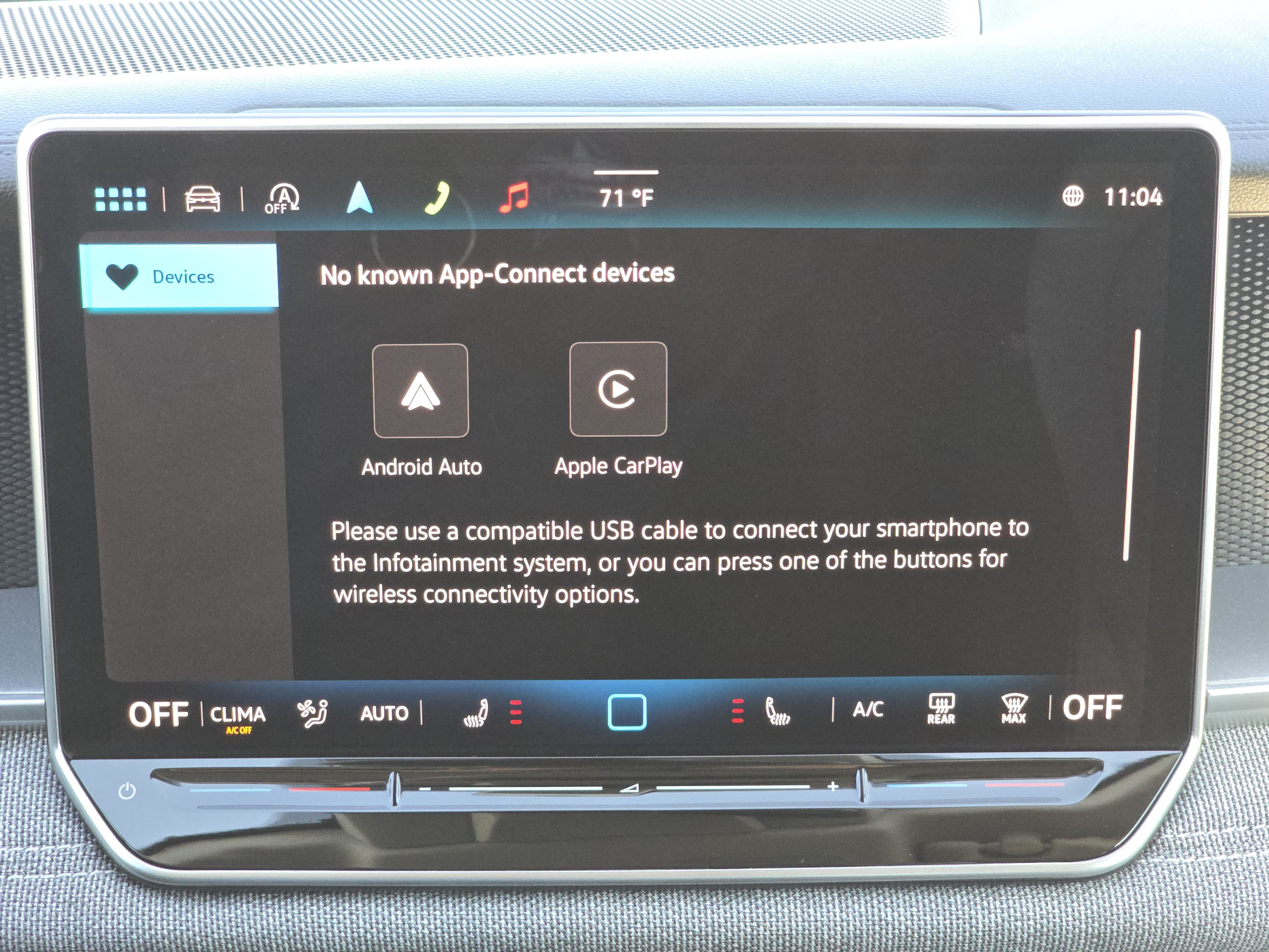 Certified 2025 Volkswagen Tiguan S AWD/4WD image 9