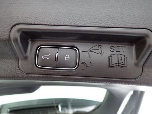 Used 2025 Ford Explorer ST AWD/4WD image 21