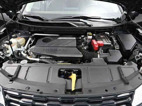 Used 2023 Nissan Rogue SV image 14