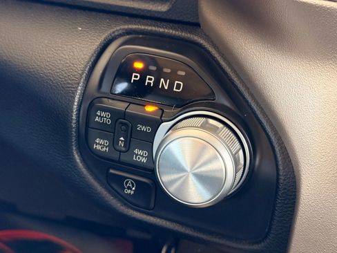 Used 2019 RAM 1500 Laramie image 21