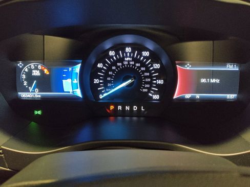 Used 2018 Ford Fusion SE w/ Equipment Group 201A image 23