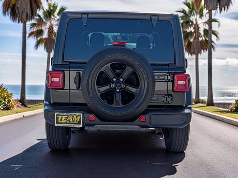 Used 2022 Jeep Wrangler Unlimited Sport AWD/4WD image 6