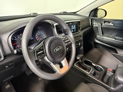 Used 2022 Kia Sportage LX image 14