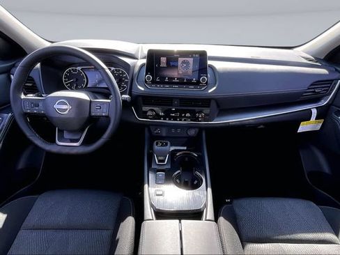 New 2026 Nissan Rogue SV FWD image 5