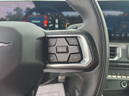 Used 2025 Ford Mustang GT Premium RWD image 15