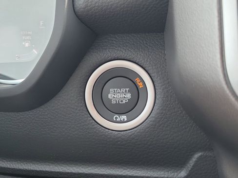 New 2026 RAM 1500 4x4 Crew Cab image 29