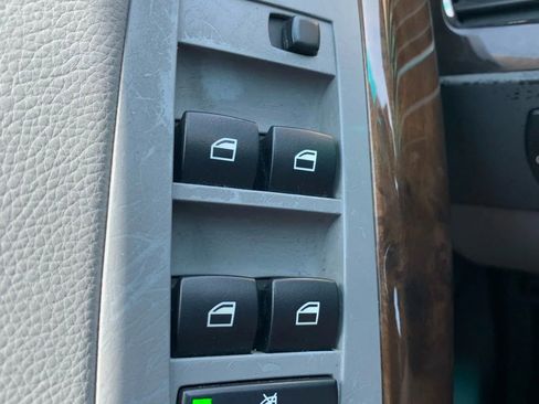 Used 2004 BMW 525i Sedan image 24