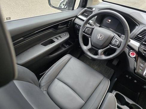 Used 2025 Honda Odyssey Touring image 31