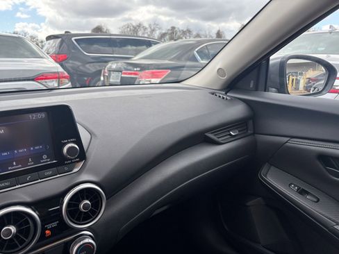 Used 2025 Nissan Sentra S image 33