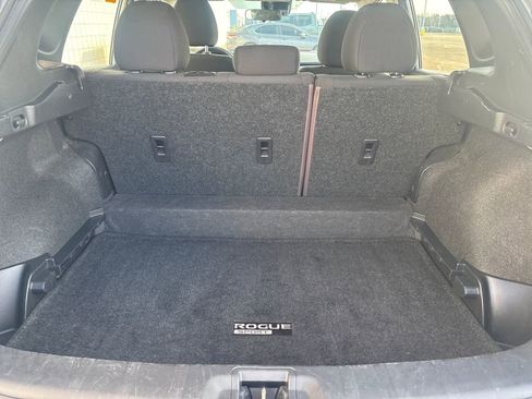 Used 2021 Nissan Rogue Sport S image 28