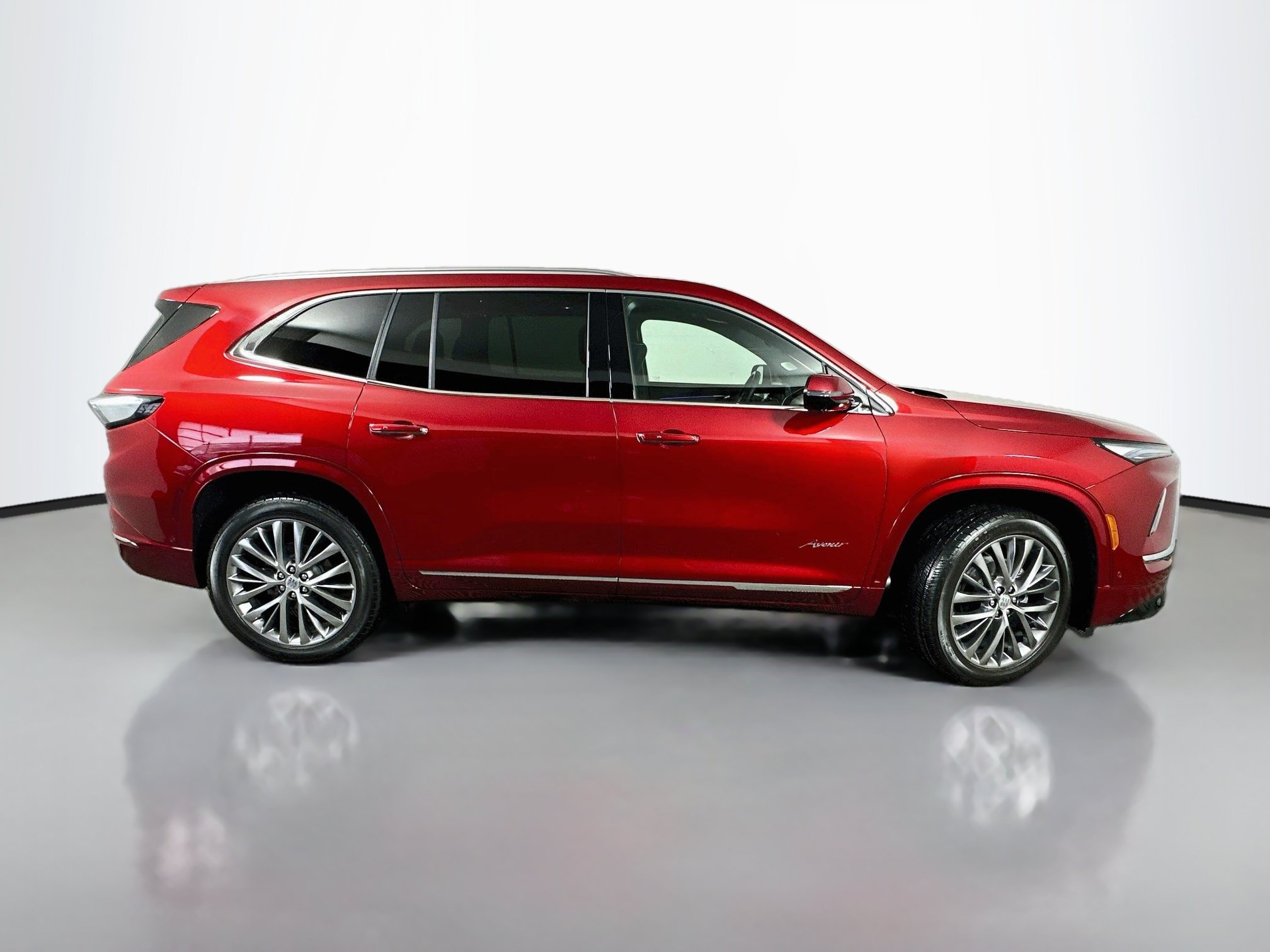 Used 2025 Buick Enclave Avenir w/ Super Cruise Package AWD/4WD image 8