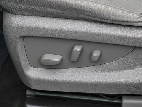 Used 2018 Chevrolet Silverado 1500 LT w/ All Star Edition image 19