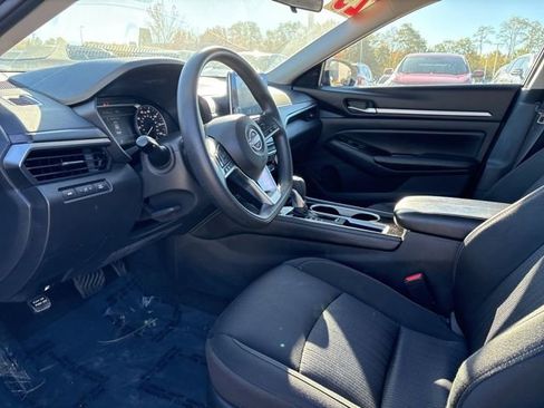 Used 2023 Nissan Altima 2.5 SV image 10