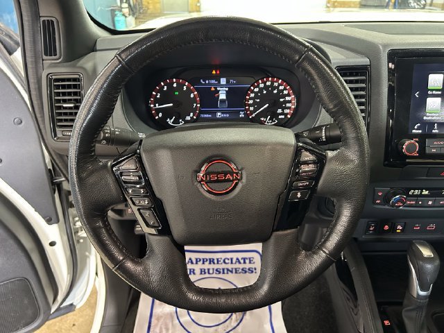 Used 2022 Nissan Frontier PRO-4X AWD/4WD image 26