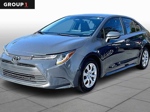 Certified 2023 Toyota Corolla LE image 1