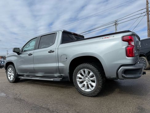 Used 2023 Chevrolet Silverado 1500 Custom image 4