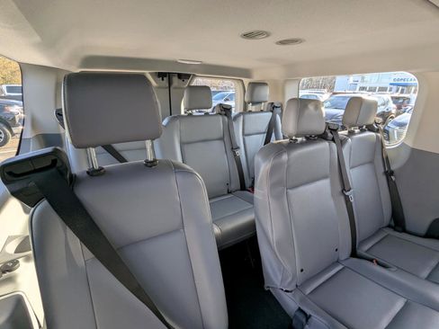 Used 2019 Ford Transit 150 XL image 19