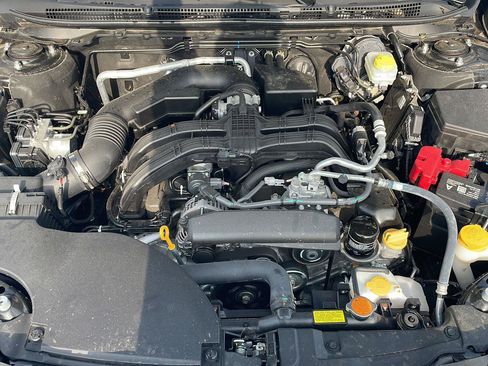 Used 2025 Subaru Legacy Premium AWD/4WD image 9