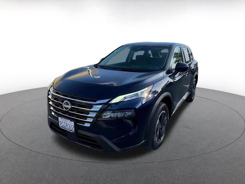 Used 2025 Nissan Rogue SV AWD/4WD image 7