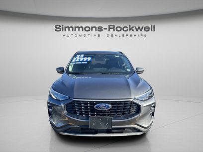 Used 2023 Ford Escape Platinum