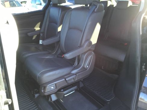 Used 2018 Honda Odyssey EX-L image 15