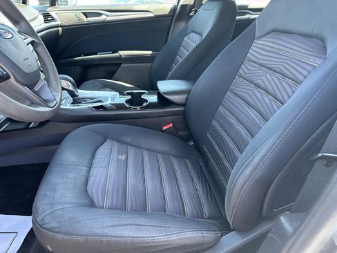 Used 2016 Ford Fusion SE FWD image 20