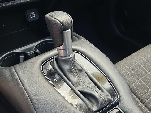 Certified 2023 Honda HR-V LX image 24