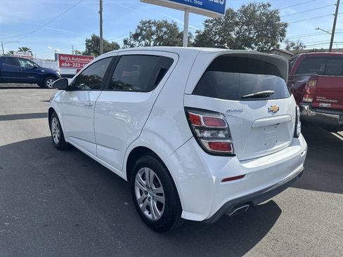 Used 2017 Chevrolet Sonic LT image 6