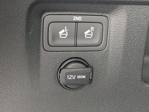 Certified 2025 Kia Telluride S FWD image 15