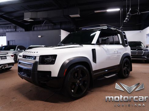 Used 2023 Land Rover Defender 90 X-Dynamic SE AWD/4WD image 3
