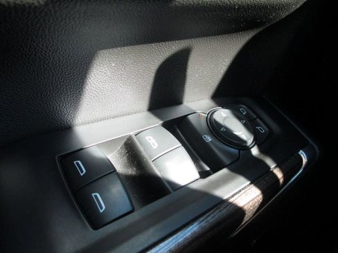 Used 2021 Chevrolet Silverado 1500 LT Trail Boss w/ Convenience Package II image 25