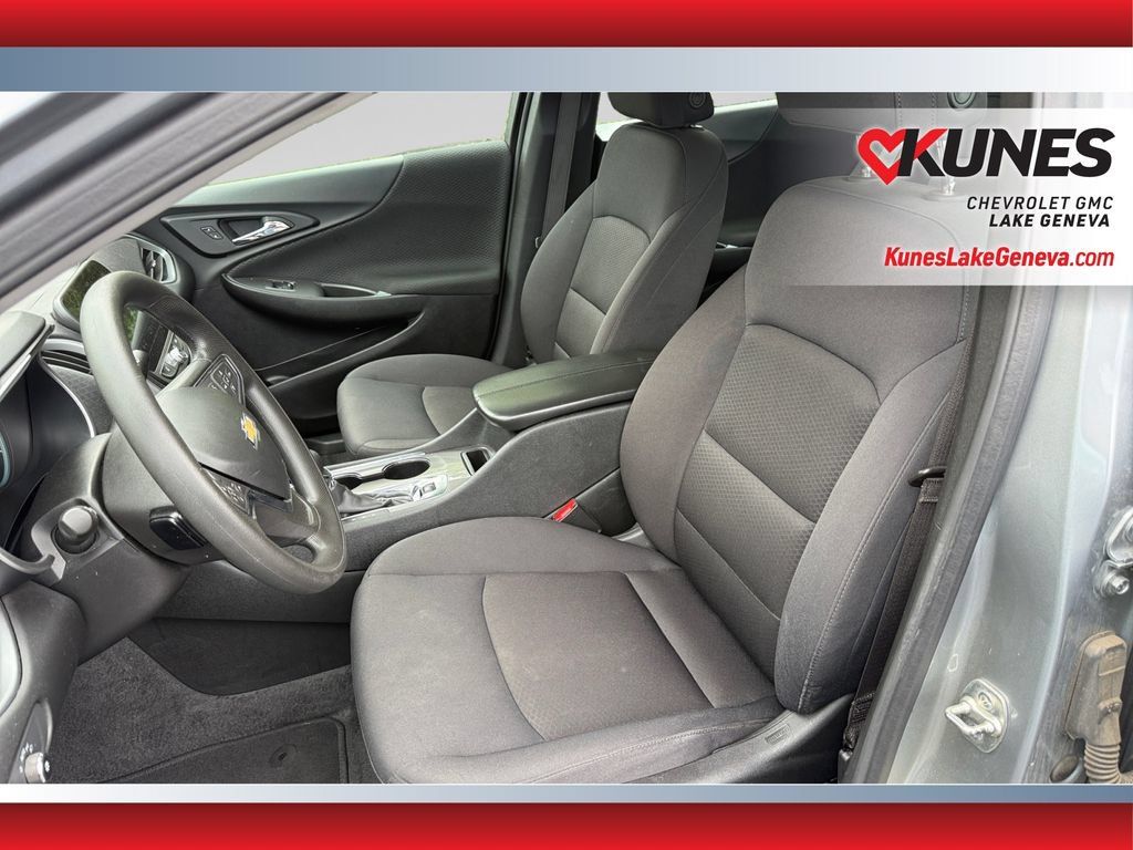 Used 2025 Chevrolet Malibu LT FWD image 20