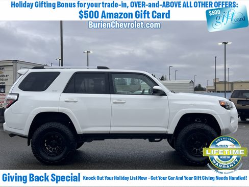 Used 2022 Toyota 4Runner SR5 image 6