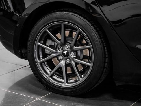 Used 2019 Tesla Model 3 Standard Range Plus image 49