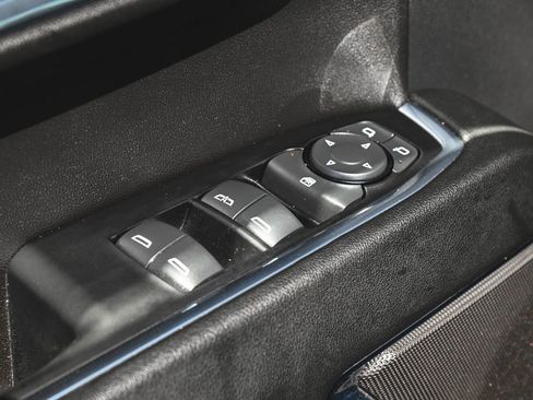 Used 2024 GMC Sierra 1500 Elevation w/ X31 Off-Road Package image 9