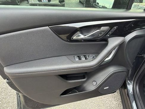Certified 2022 Chevrolet Blazer Premier w/ Enhanced Convenience Package image 11