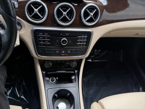 Used 2016 Mercedes-Benz CLA 250 image 11