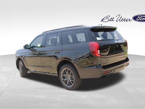 New 2027 Ford Expedition Platinum w/ Stealth Appearance Package RWD image 4